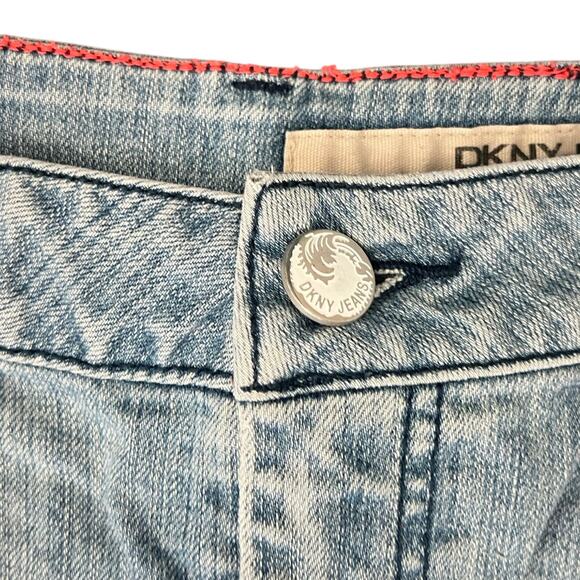 Vintage DKNY Blue Light Wash Mini Jean Denim Skirt Size 28 Y2K Bratz Embroidered - Picture 5 of 7